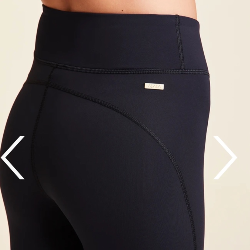 Black Heroin Performance Leggings - Picture 4 of 10